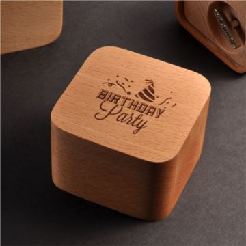DIY刻字定制榉木实木木质音乐盒八音盒创意生日礼物送男女朋友特别